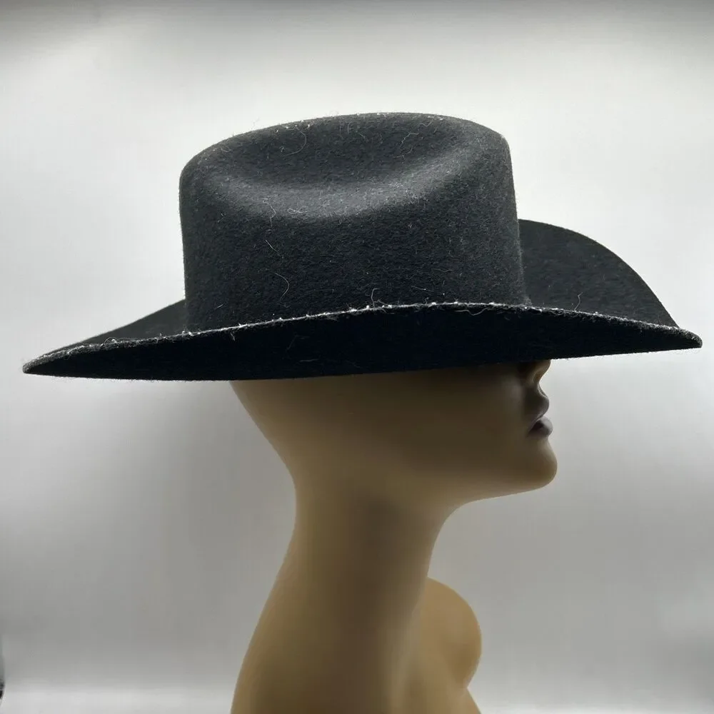 Laredo hat youth